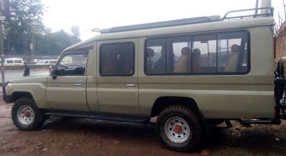 Safari Vehicle Hire Kenya, 4X4 Land Cruiser, Hire Land Cruiser Nairobi, Hire Safari Vehicle Nairobi, Hire Tour Van