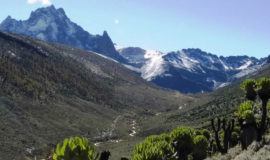 5 Days Mt Kenya Climbing: Sirimon - Chogoria Route